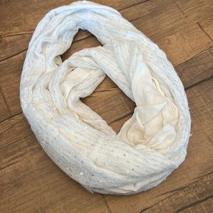 White stretchy infinity sparkle scarf.
